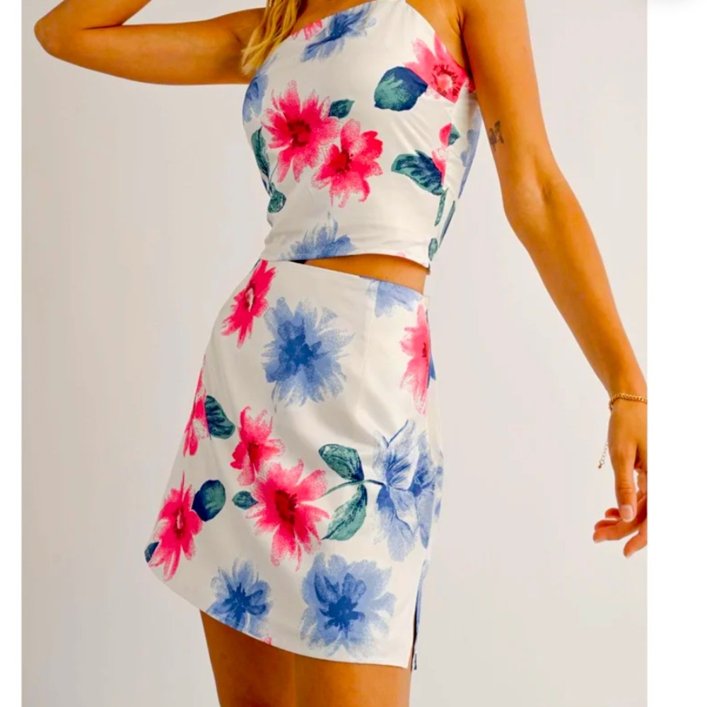 NWT sage skirt